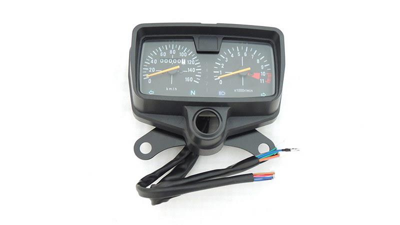 K.M SAATİ ANALOG ALTTAN VİDALI ( ÇİTA 150-R )